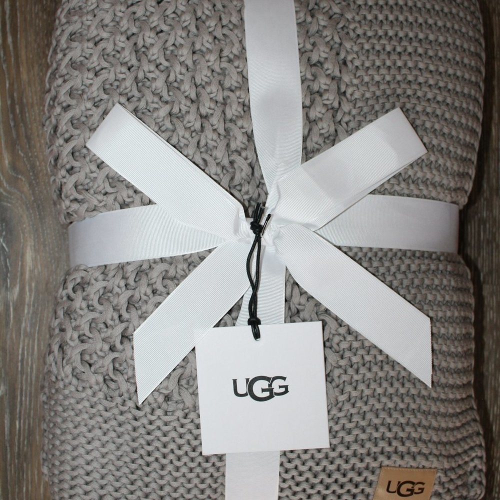 NWT UGG JUANA KNIT COMFY SWEATER WEAVE THROW GRAY 50 X 70 - Picture 3 of 6